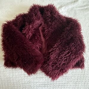 Commense Deep Burgundy cropped faux fur coat